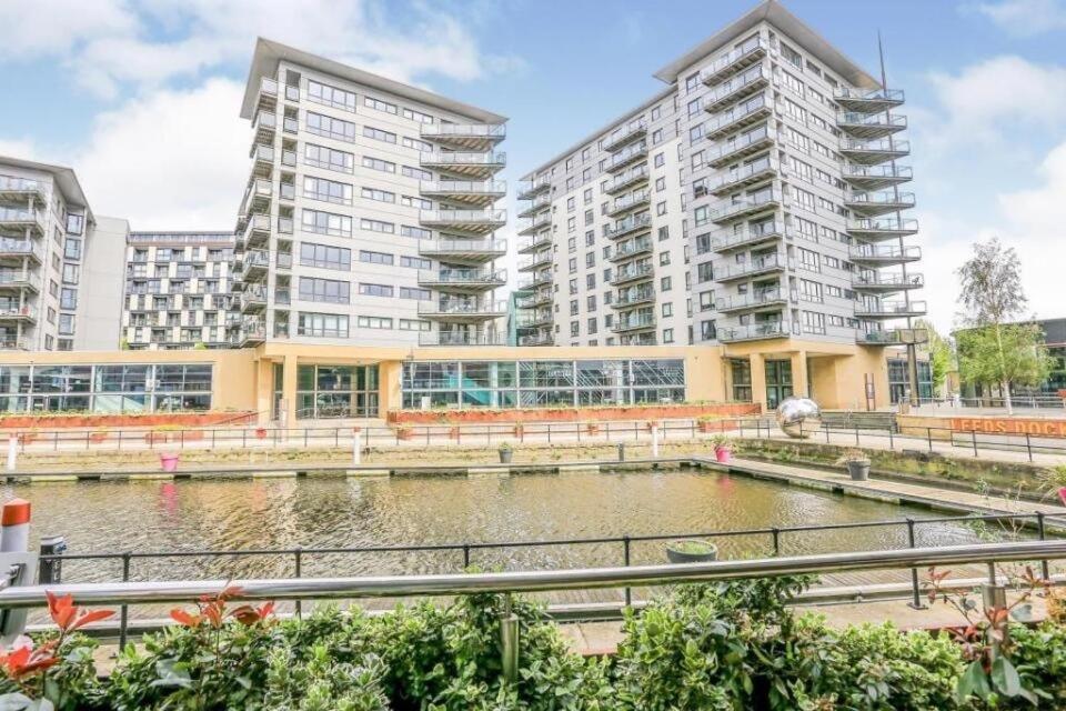 Deluxe City Apt Riverside Balcony &Free Parking Leeds (West Yorkshire) Exterior photo